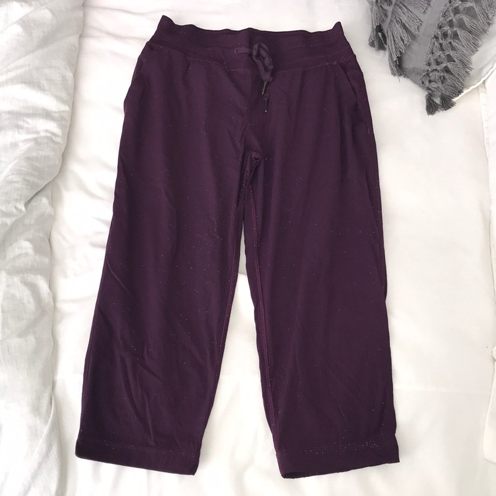 Lululemon dance studio crops